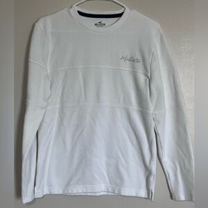Hollister Men’s White Long-Sleeved Crewneck, Size S